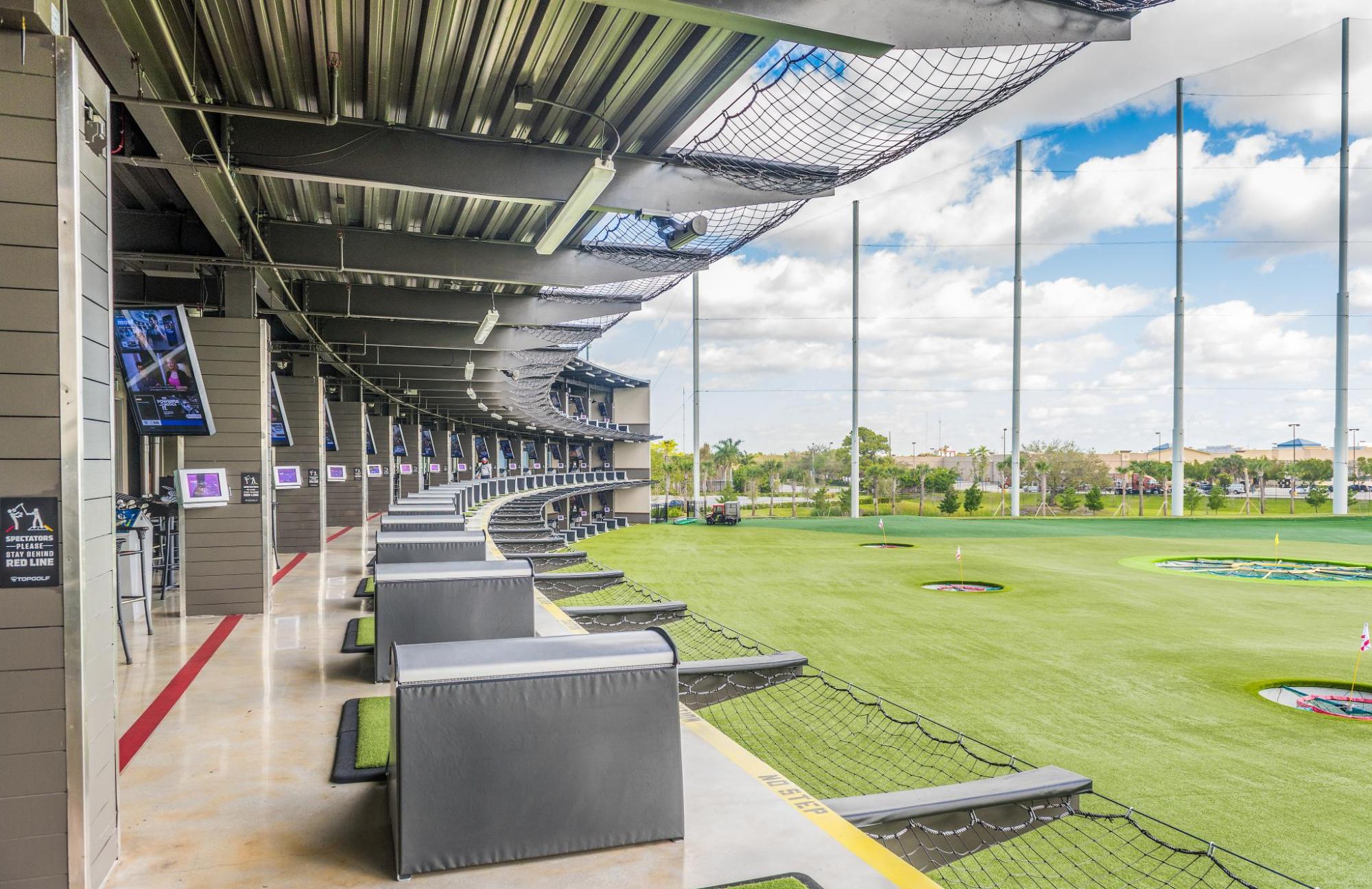 Topgolf Taps Into New Region - Foodservice Equipment Reports Magazine